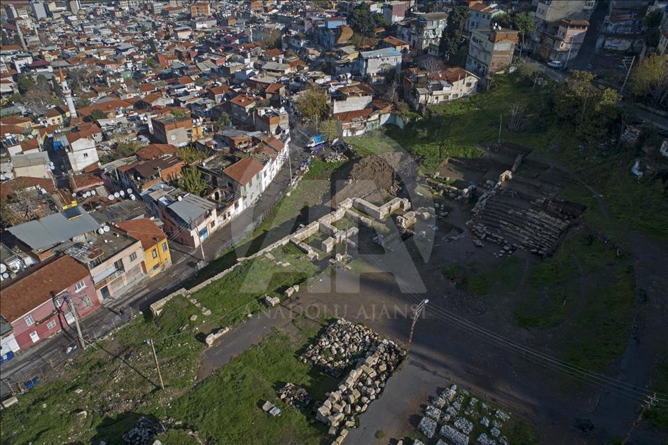 Antik tiyatro 1500 yıl sonra "güneşe" kavuştu