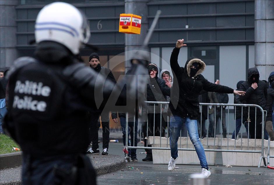 Belgian police use teargas on anti-migration protesters