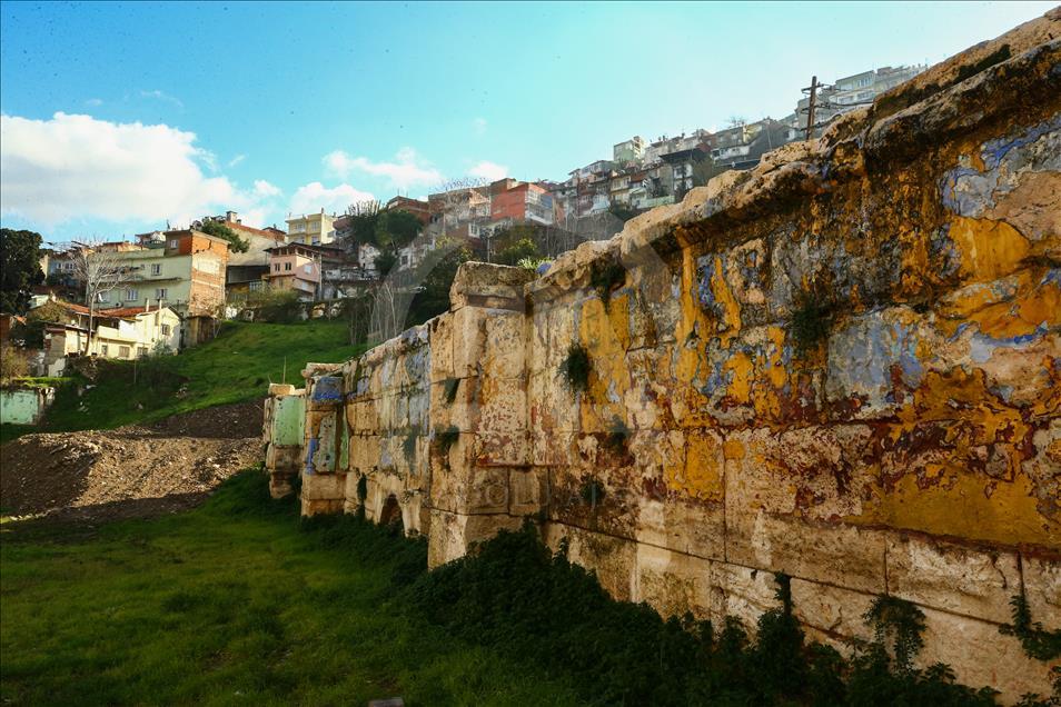Antik tiyatro 1500 yıl sonra "güneşe" kavuştu