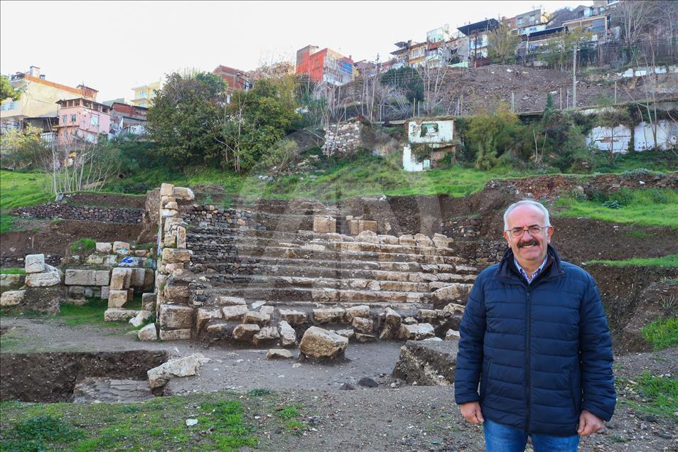 Antik tiyatro 1500 yıl sonra "güneşe" kavuştu