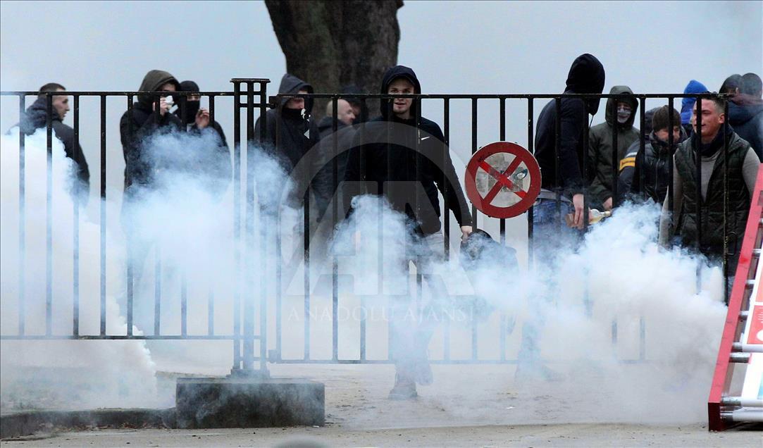 Belgian police use teargas on anti-migration protesters