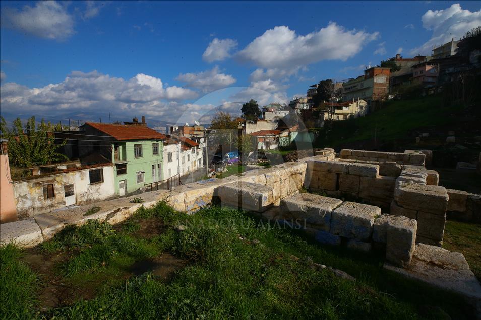 Antik tiyatro 1500 yıl sonra "güneşe" kavuştu
