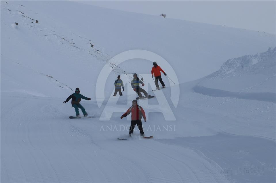 Denizli'de kayak sezonu başladı