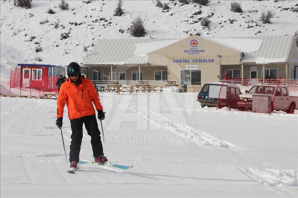 Denizli'de kayak sezonu başladı