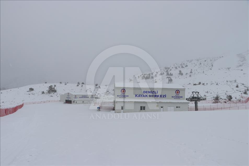 Denizli'de kayak sezonu başladı