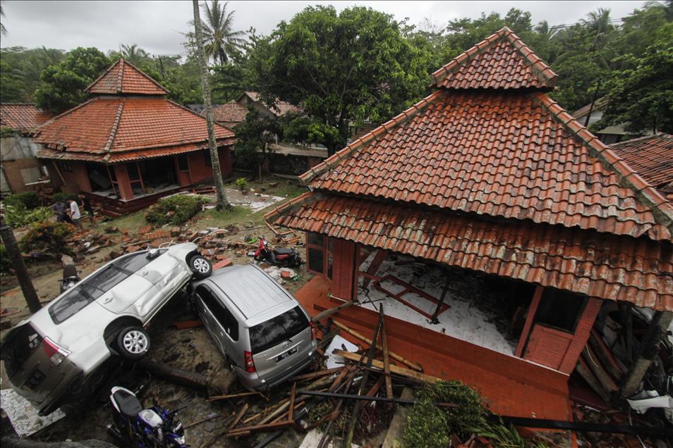 Gelombang Tsunami Hantam Wilayah Banten Dan Lampung - Anadolu Ajansı