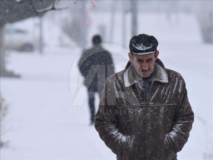Kars'ta kar yağışı