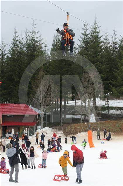 رونق پیست اسکی «کارتپه» ترکیه در تعطیلات کریسمس