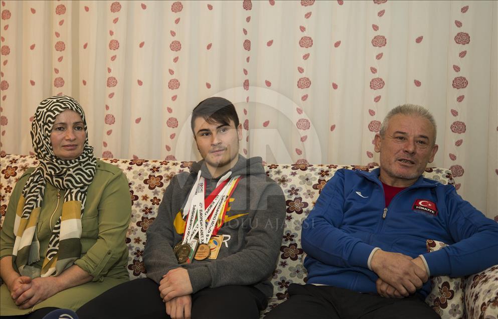 "Türkiye'nin Yıldızları": Enes Özdemir