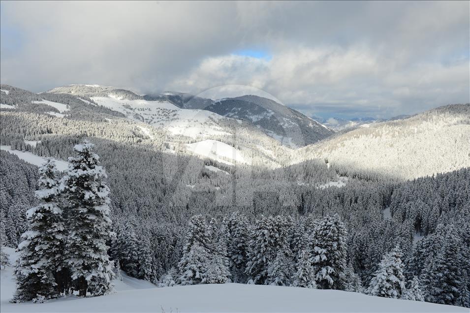 Giresun yaylaları beyaz örtüyle görsel şölen sunuyor