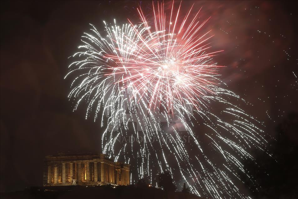 Spektakularni vatromet povodom Nove godine u Atini