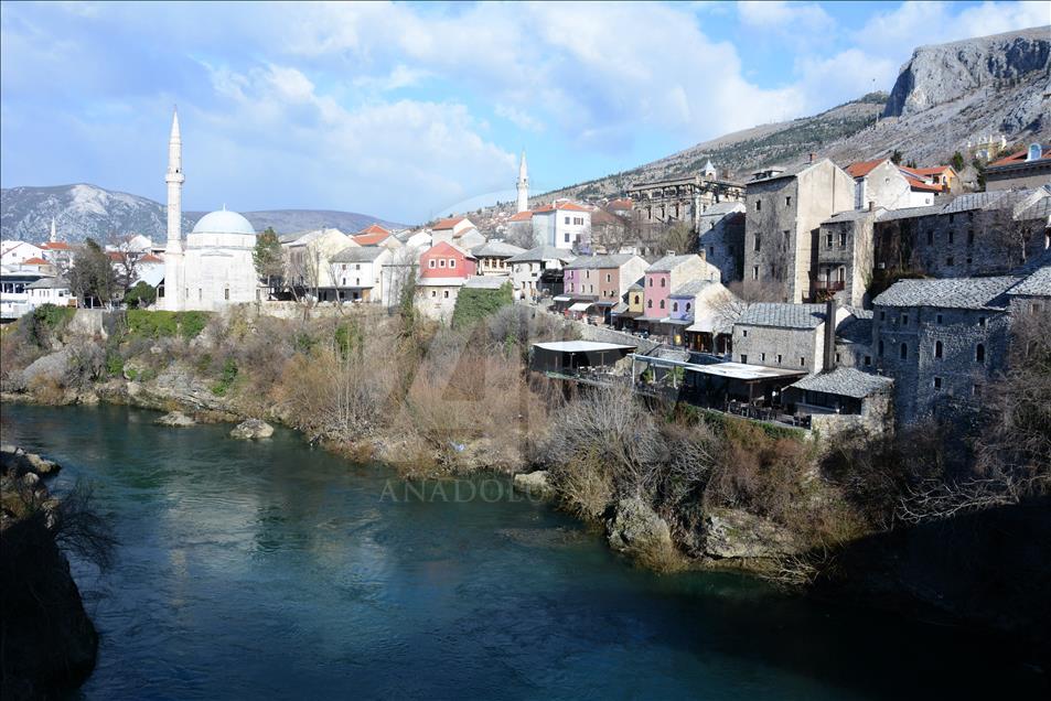 Danas u BiH: Dok je u Sarajevu padao snijeg, Mostar obasjan suncem