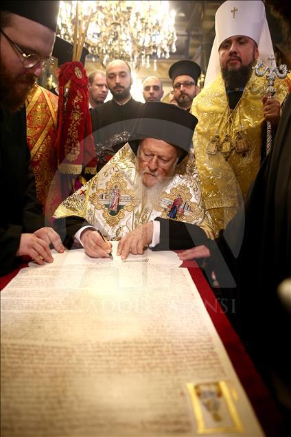 Ukrainian Orthodox Church gets 'autocephaly' status