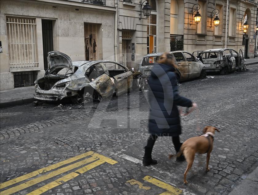 Aftermath of Yellow Vest protests in Paris