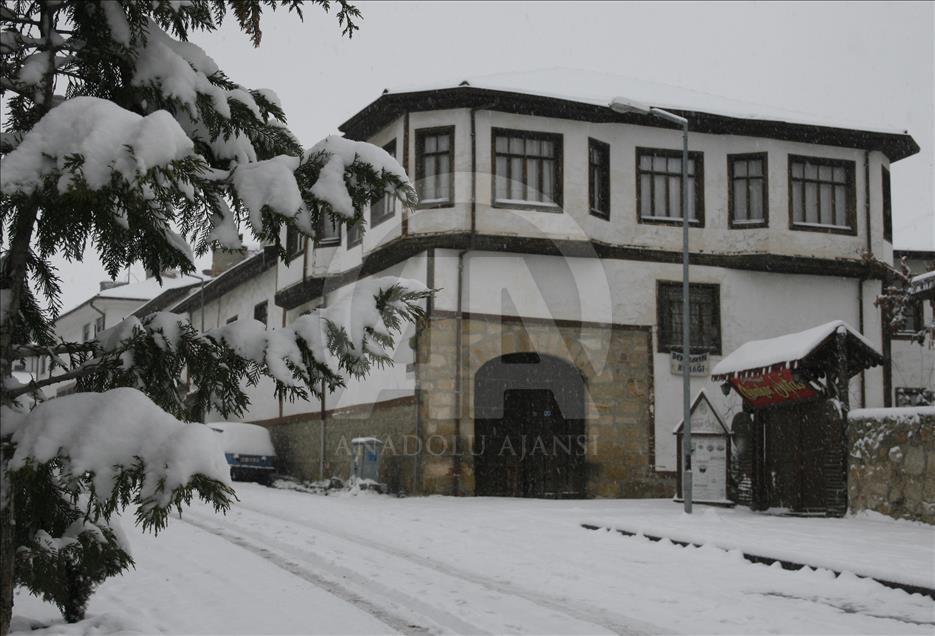Beypazarı'nda kar güzelliği
