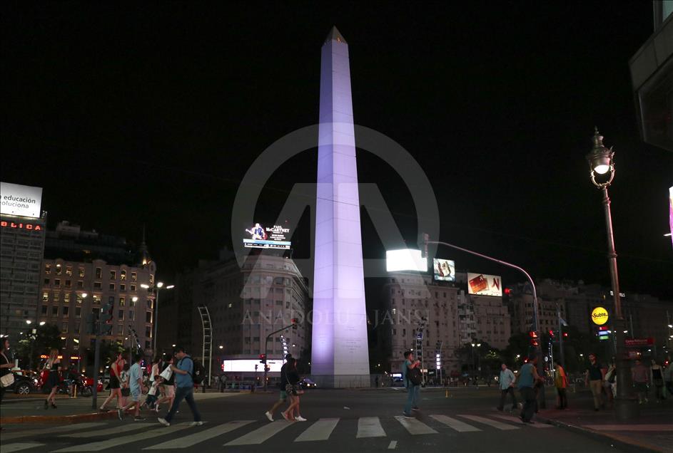 Обелиск - символ Буэнос-Айреса 
