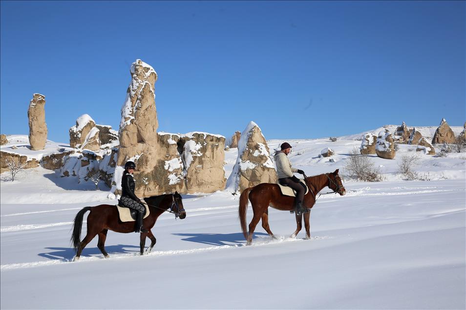 Turistler "Beyaz Kapadokya"da çeşitli aktivitelere katıldı