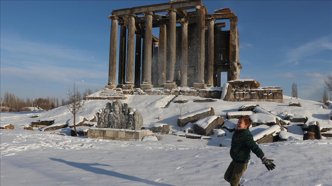 "İkinci Efes"te beyaz güzellik