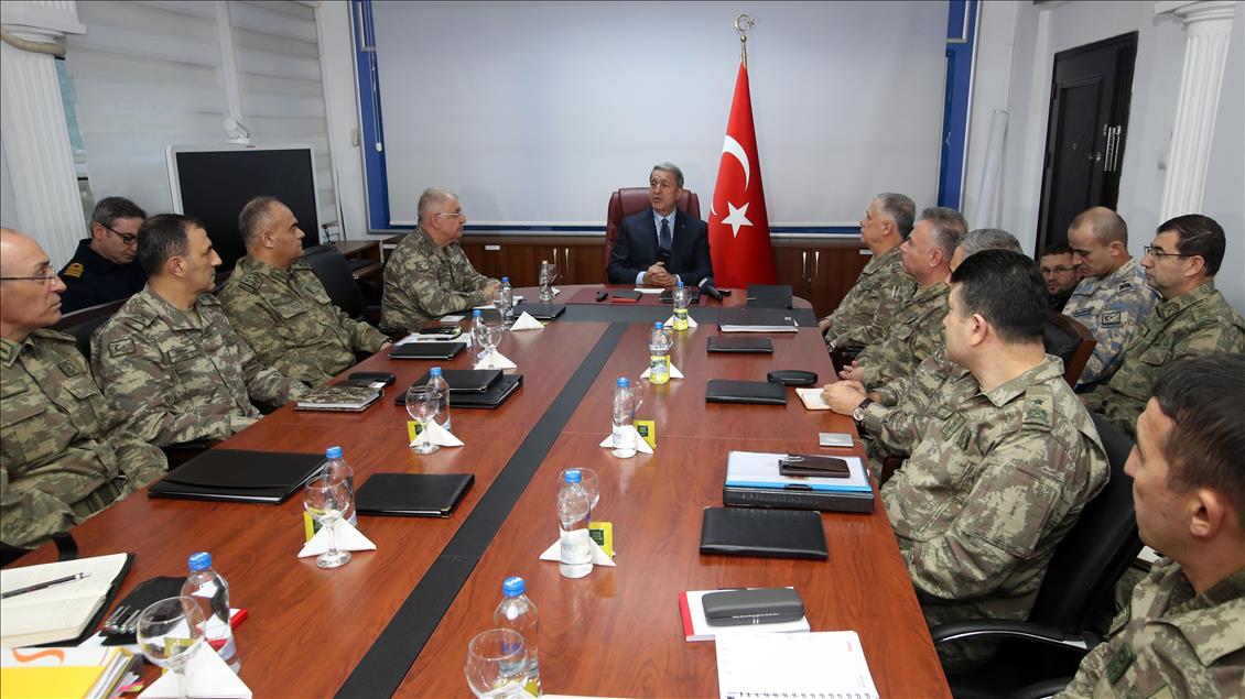 Akar ve komutanlardan "kritik" ziyaret
