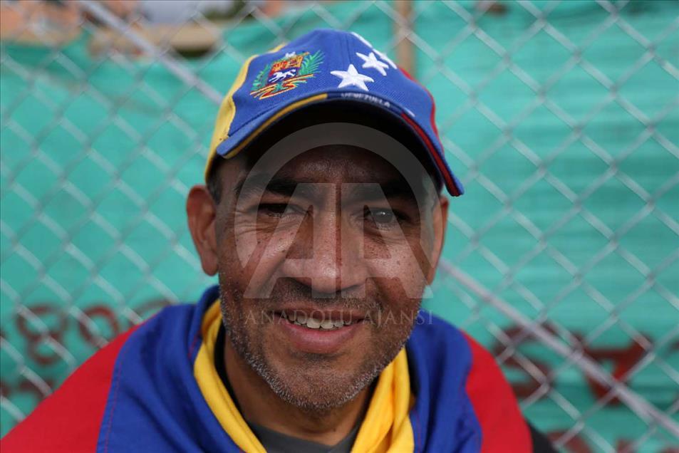 Venezolanos en Bogotá rechazaron nueva investidura de Maduro