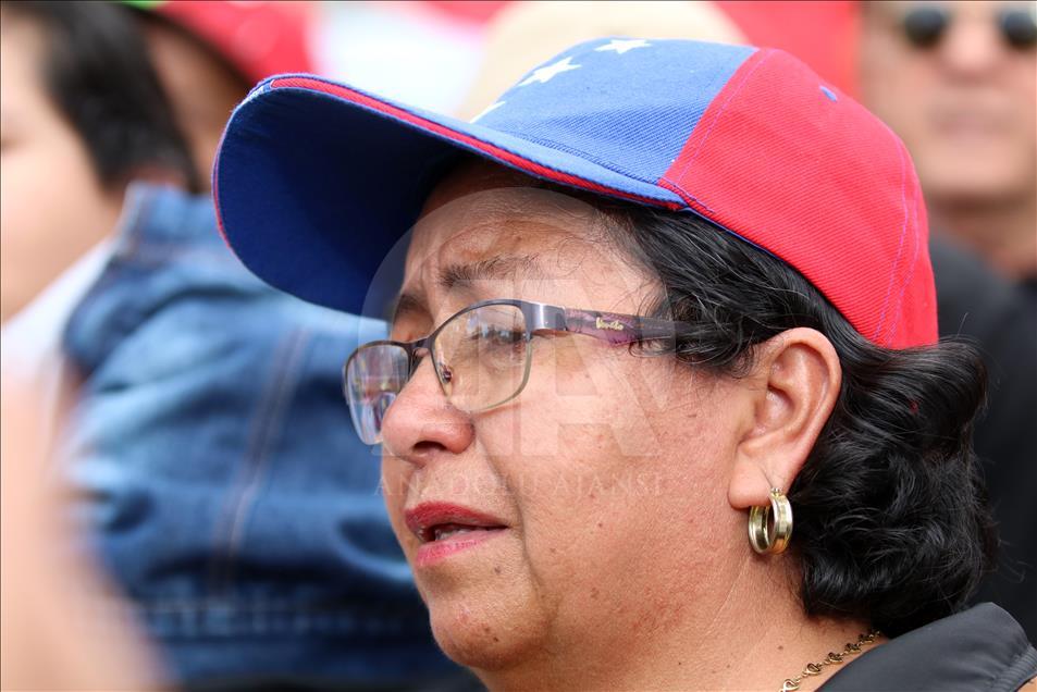 Venezuelans protest against Maduro in Colombia