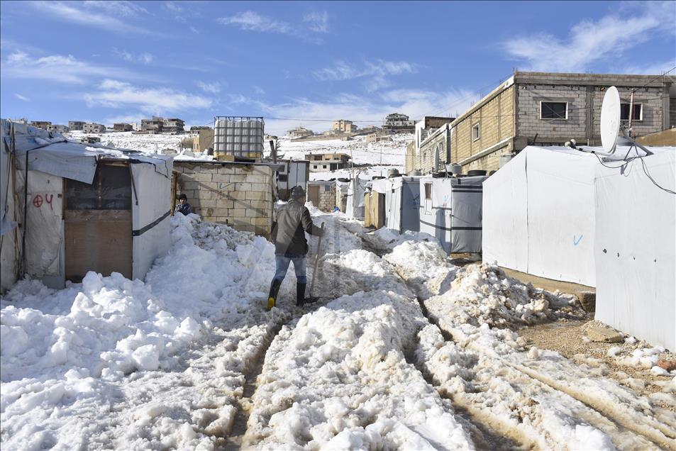 Arsal'da 60 bin Suriyeli mülteci hayatta kalma mücadelesi veriyor