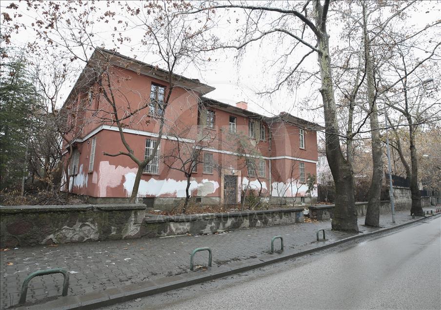 İlk toplu konuttu, tek seçmenli mahalle oldu