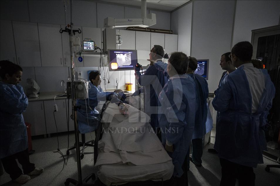 Pankreas ameliyatlarını 100 doktor canlı izledi