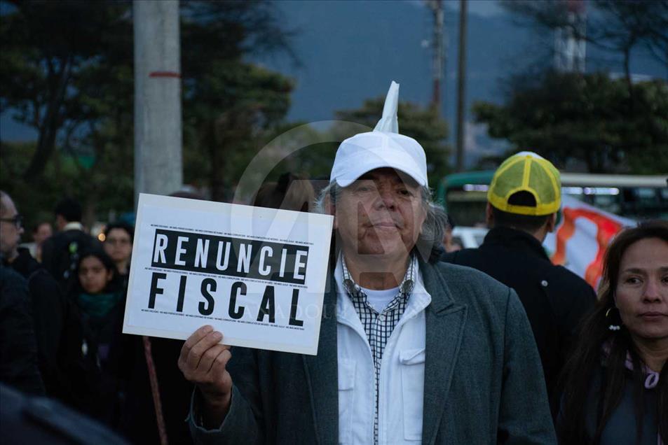 Cientos de manifestantes en Colombia pidieron la renuncia del fiscal general