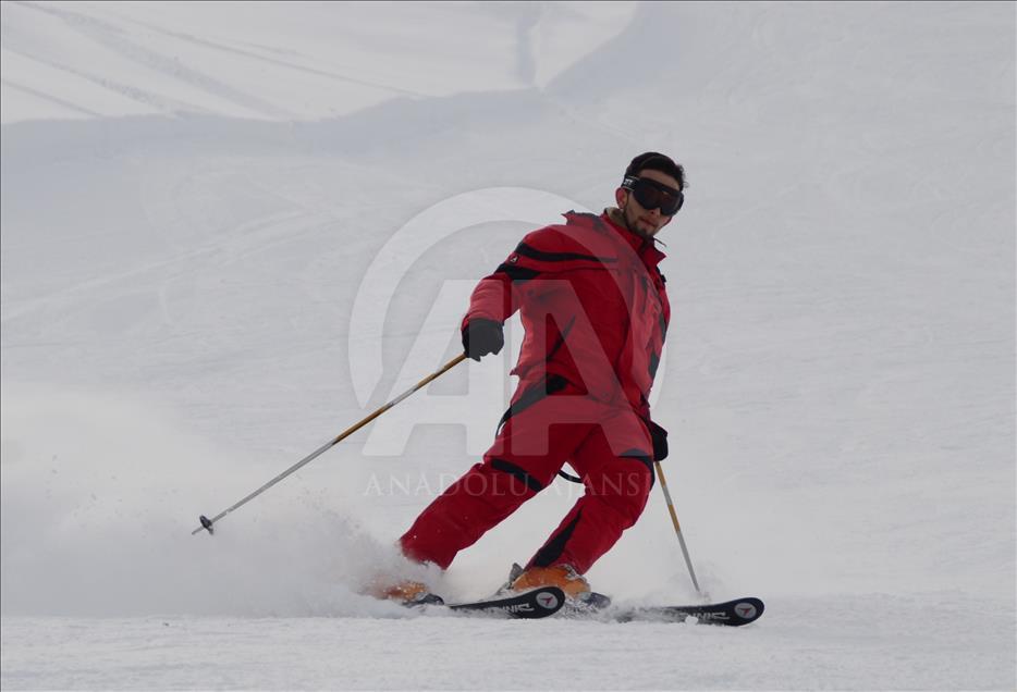 Bitlis'te kayak sezonu başladı
