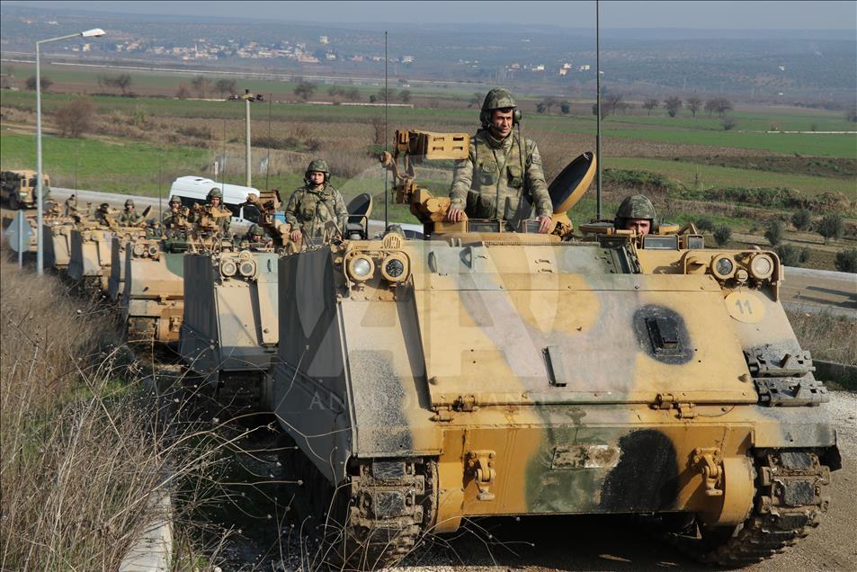 İdlib sınırına askeri sevkıyat sürüyor