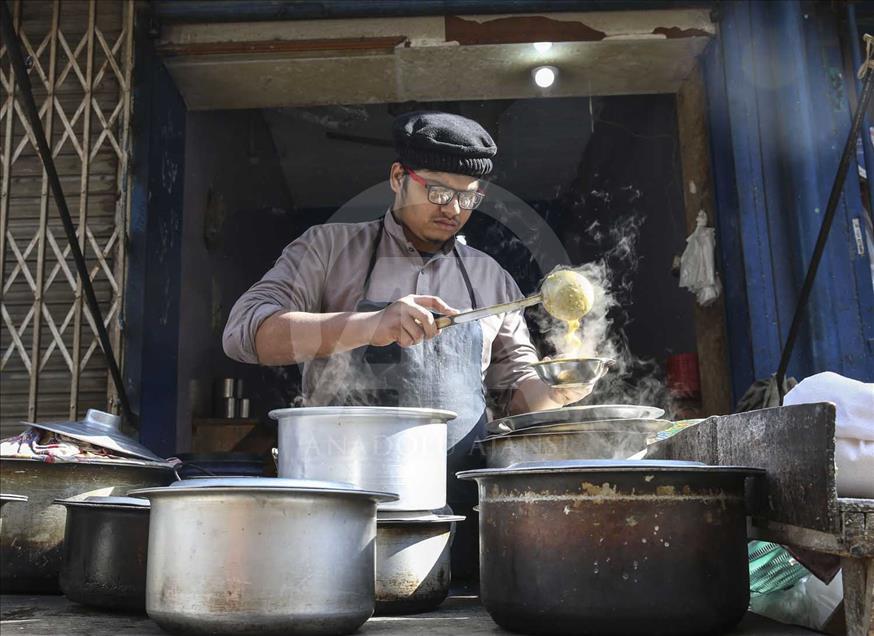 Comida callejera en Lahore, una de las ciudades más pobladas de Pakistán