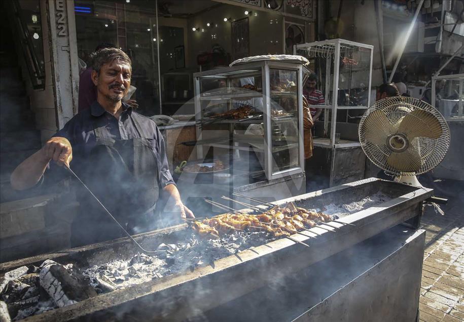 Comida callejera en Lahore, una de las ciudades más pobladas de Pakistán