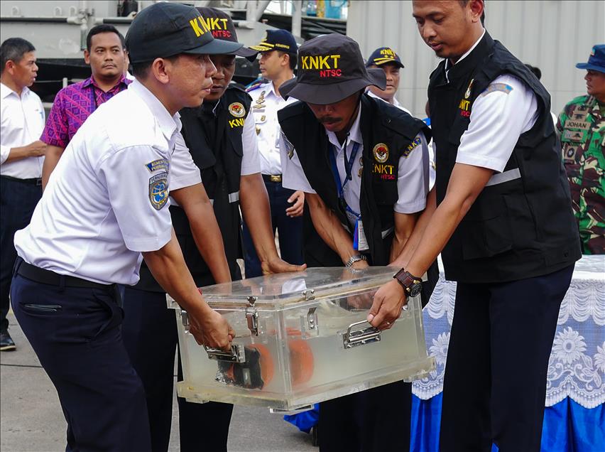Tim penyelam Angkatan Laut temukan CVR pesawat Lion Air JT-610