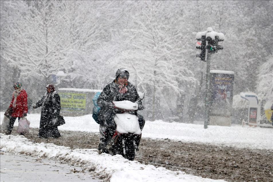 Kayseri'de kar yağışı