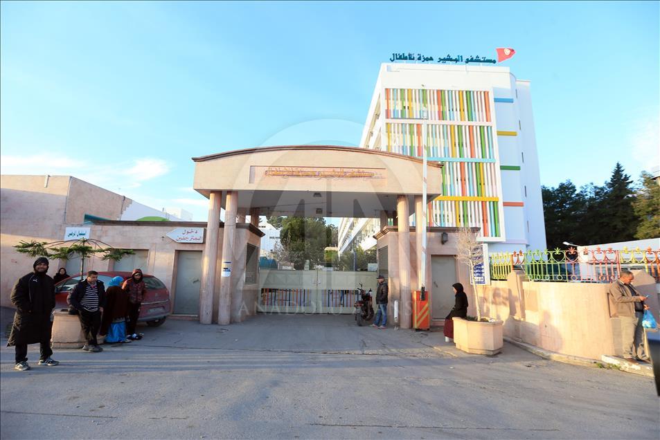 شلل في تونس مع إضراب أزيد من 650 ألف موظف حكومي