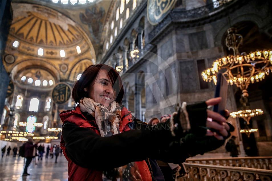 “Día de la selfie en museos" en Estambul