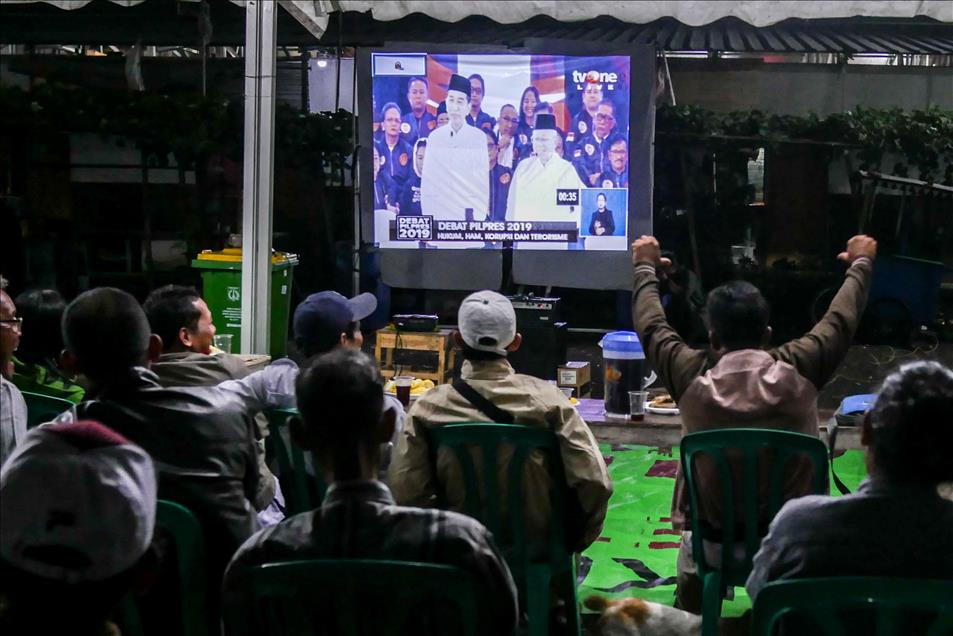 Nonton bareng debat perdana capres dan cawapres pemilu 2019
