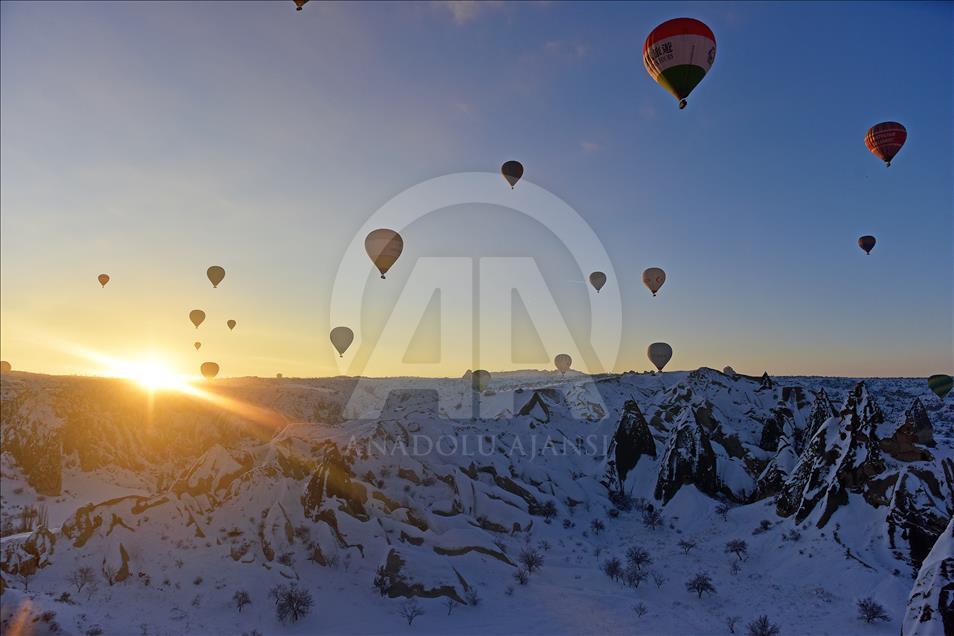 Kapadokya'da eksi 15 derecede balon keyfi