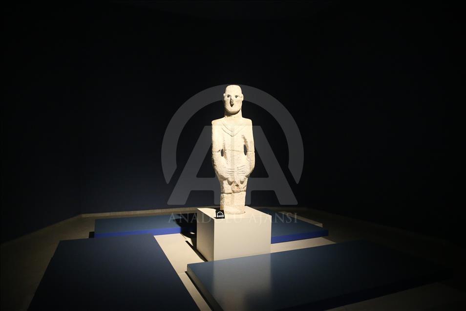Gobekli Tepe artifacts at Sanliurfa museum complex