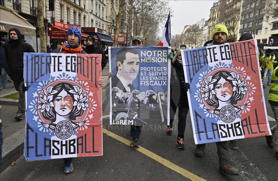 Yellow vest demonstration in Paris