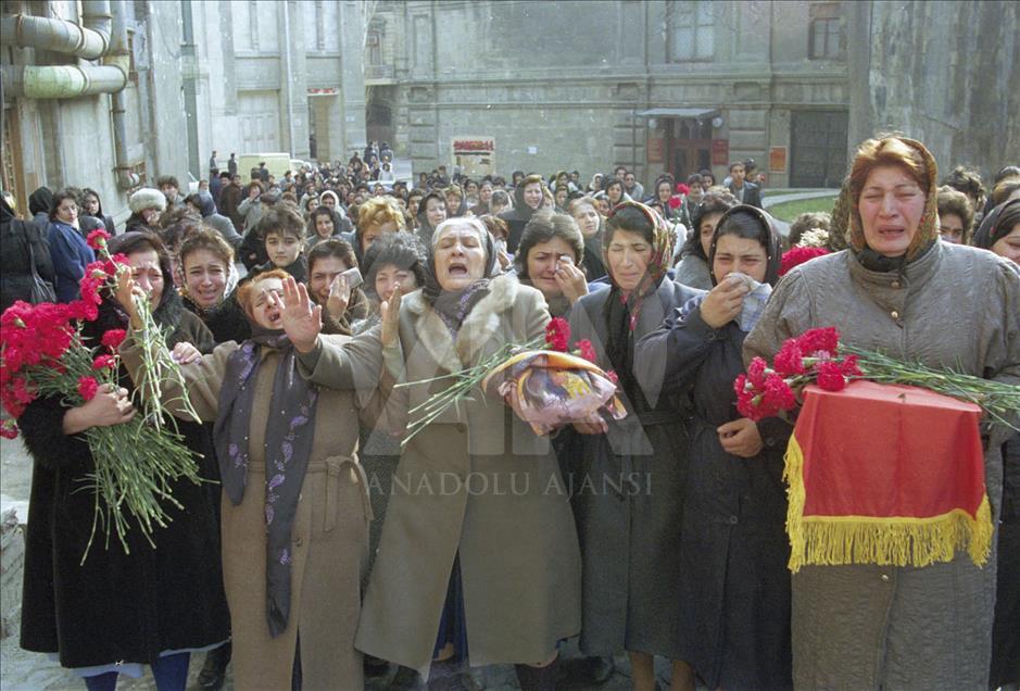 Azerbaycan'ın bağımsızlığının dönüm noktası "Kanlı Ocak"