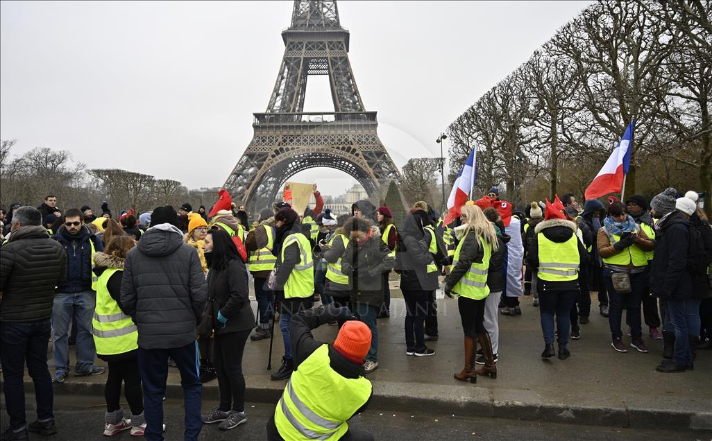 زنان «جلیقه زرد» در فرانسه به خیابان ها آمدند