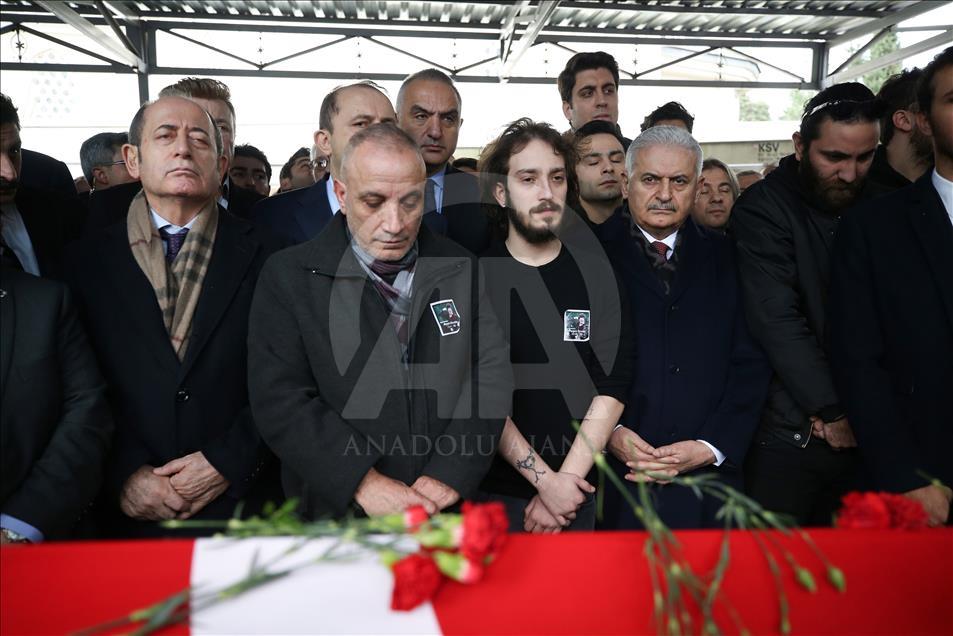 Ayşen Gruda son yolculuğuna uğurlandı