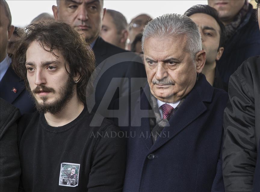 Ayşen Gruda son yolculuğuna uğurlandı