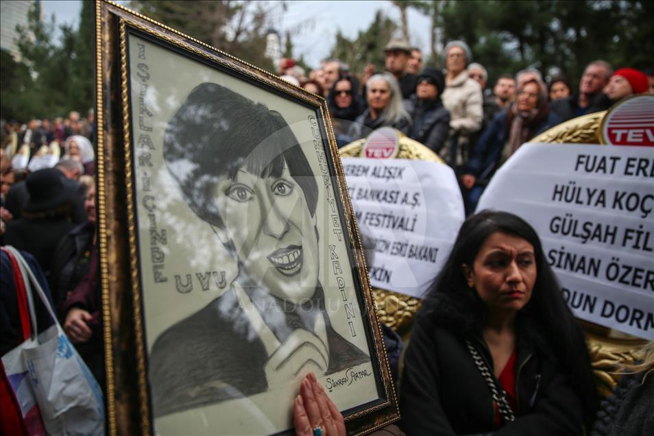 Ayşen Gruda son yolculuğuna uğurlandı