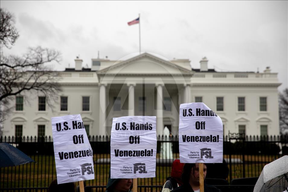 Protest in front of White House