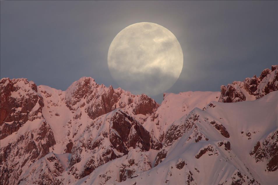Hakkari'de dolunay