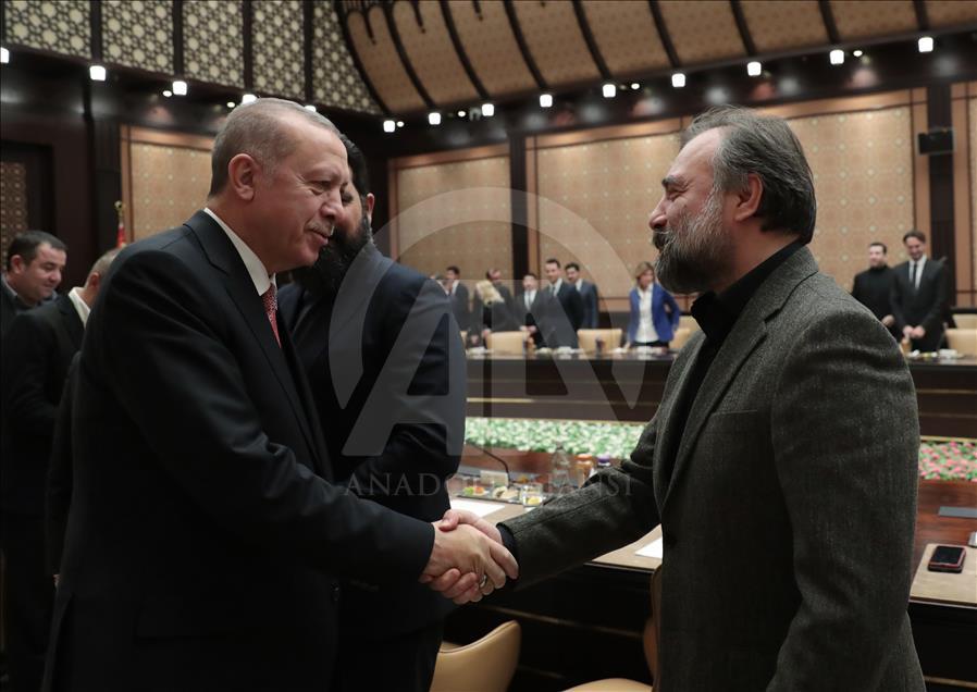 Cumhurbaşkanı Erdoğan, sinema sektörü temsilcilerini kabul etti