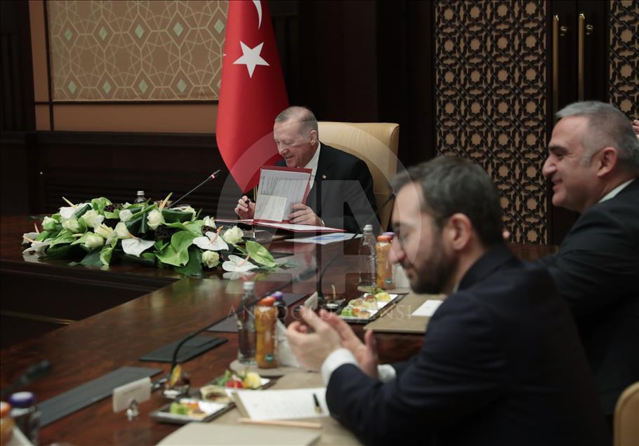 Cumhurbaşkanı Erdoğan, sinema sektörü temsilcilerini kabul etti